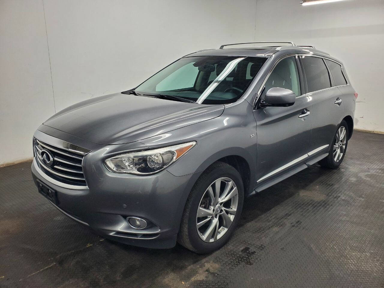 Used 2015 INFINITI QX60 AWD w/ Deluxe Touring Package
