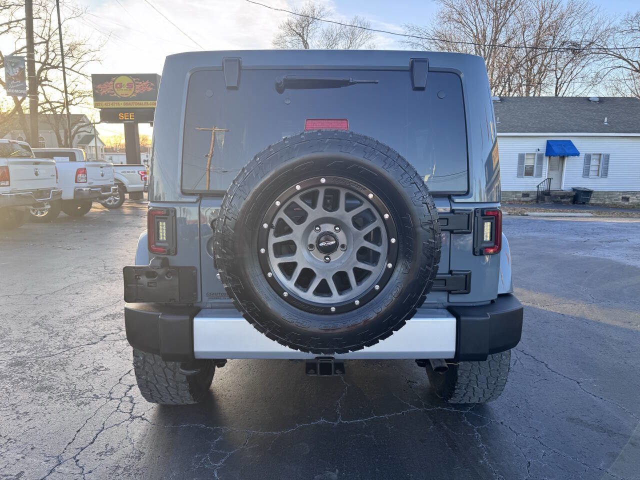 Used 2015 Jeep Wrangler Unlimited Sahara image 5