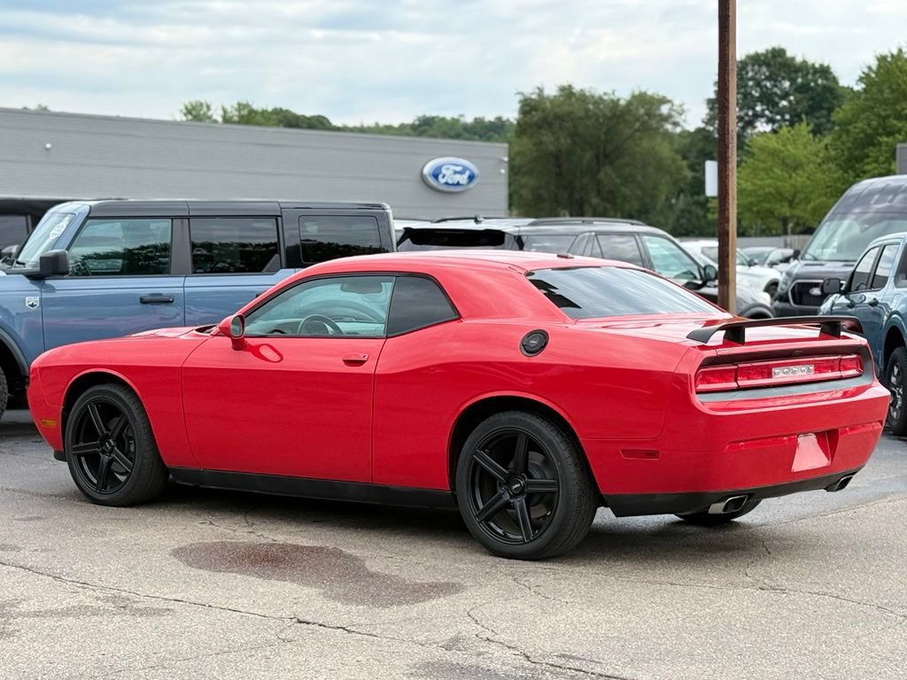 Used 2014 Dodge Challenger SXT Plus RWD image 31
