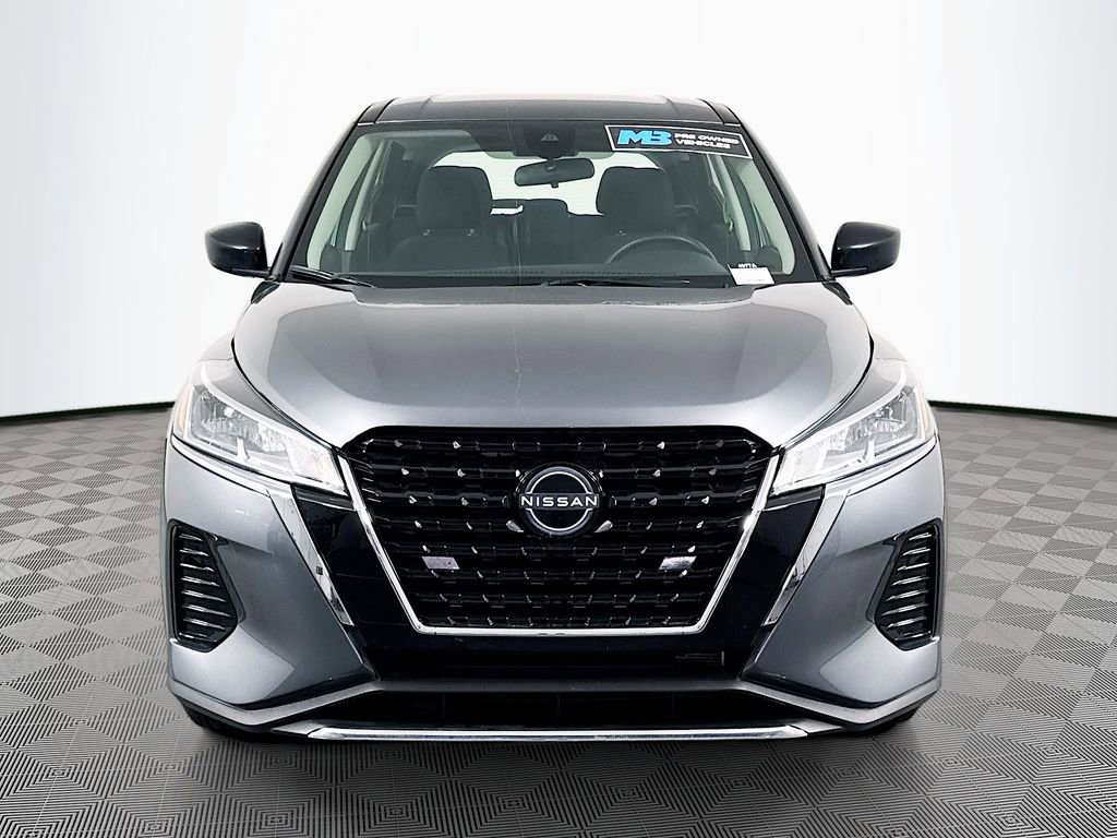 Used 2024 Nissan Kicks S image 2
