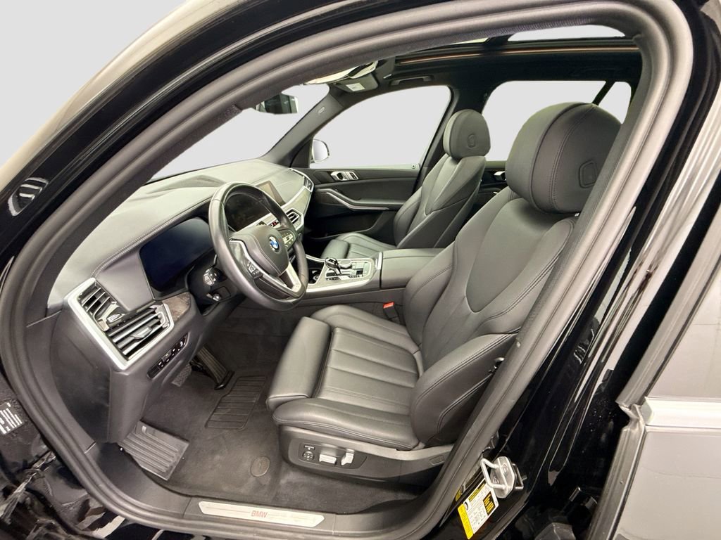 Used 2022 BMW X5 sDrive40i w/ Parking Assistance Package image 18