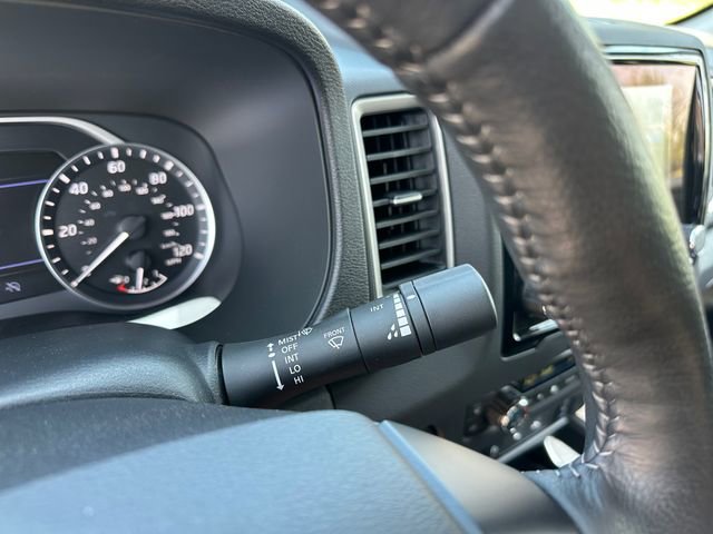 Used 2024 Nissan Frontier SL w/ Technology Package RWD image 25
