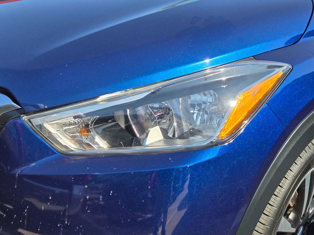 Used 2019 Nissan Kicks SV FWD image 17