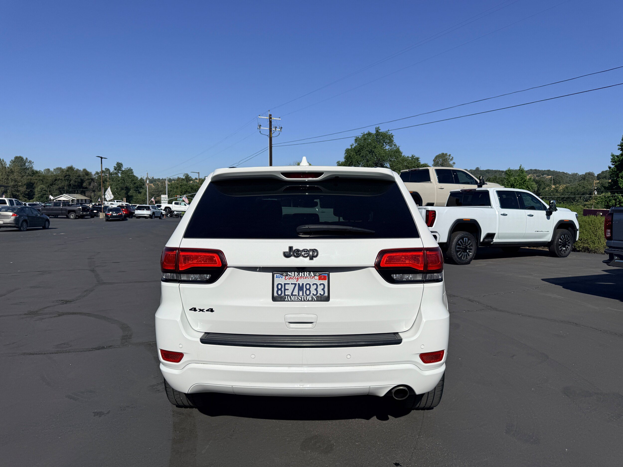 Used 2018 Jeep Grand Cherokee Altitude AWD/4WD image 7