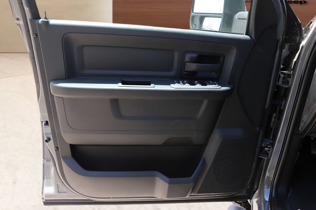 New 2026 RAM 2500 Warlock AWD/4WD image 10
