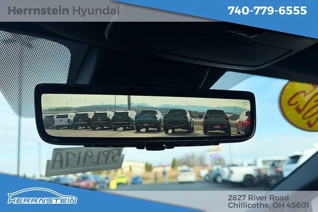 Used 2025 Toyota Sienna Platinum image 25