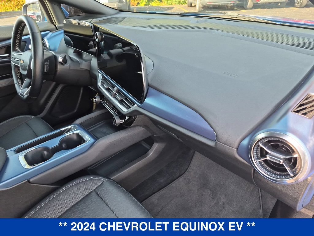 Used 2024 Chevrolet Equinox EV LT AWD/4WD image 32