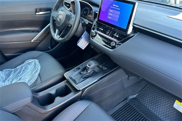 Used 2026 Toyota Corolla Cross XLE image 14