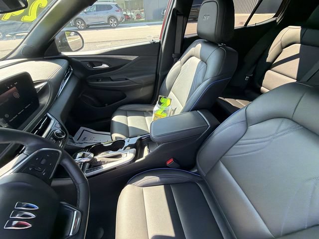 Used 2024 Buick Envista Sport Touring w/ Convenience II Package FWD image 20
