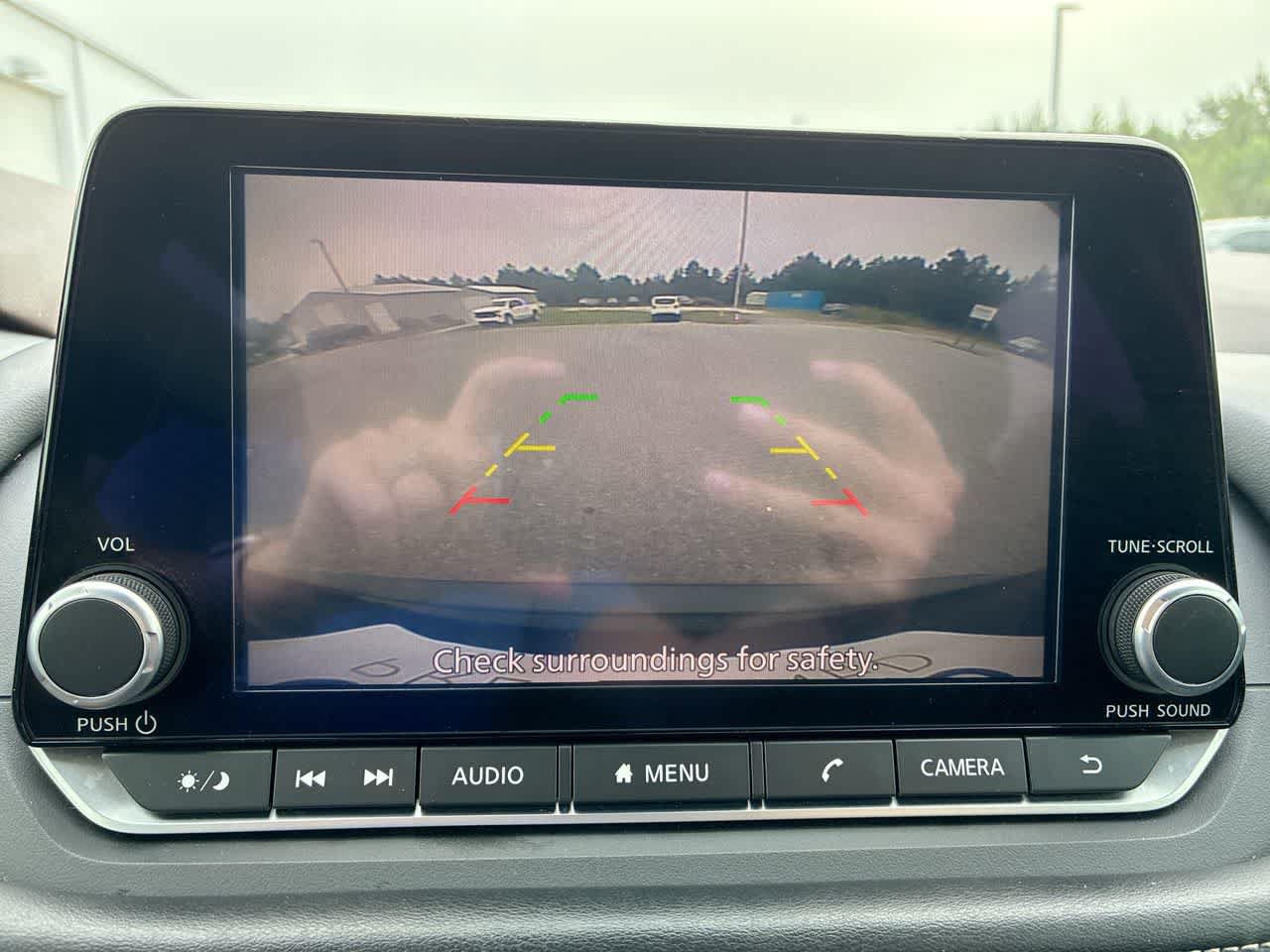 Used 2023 Nissan Rogue SV FWD image 14