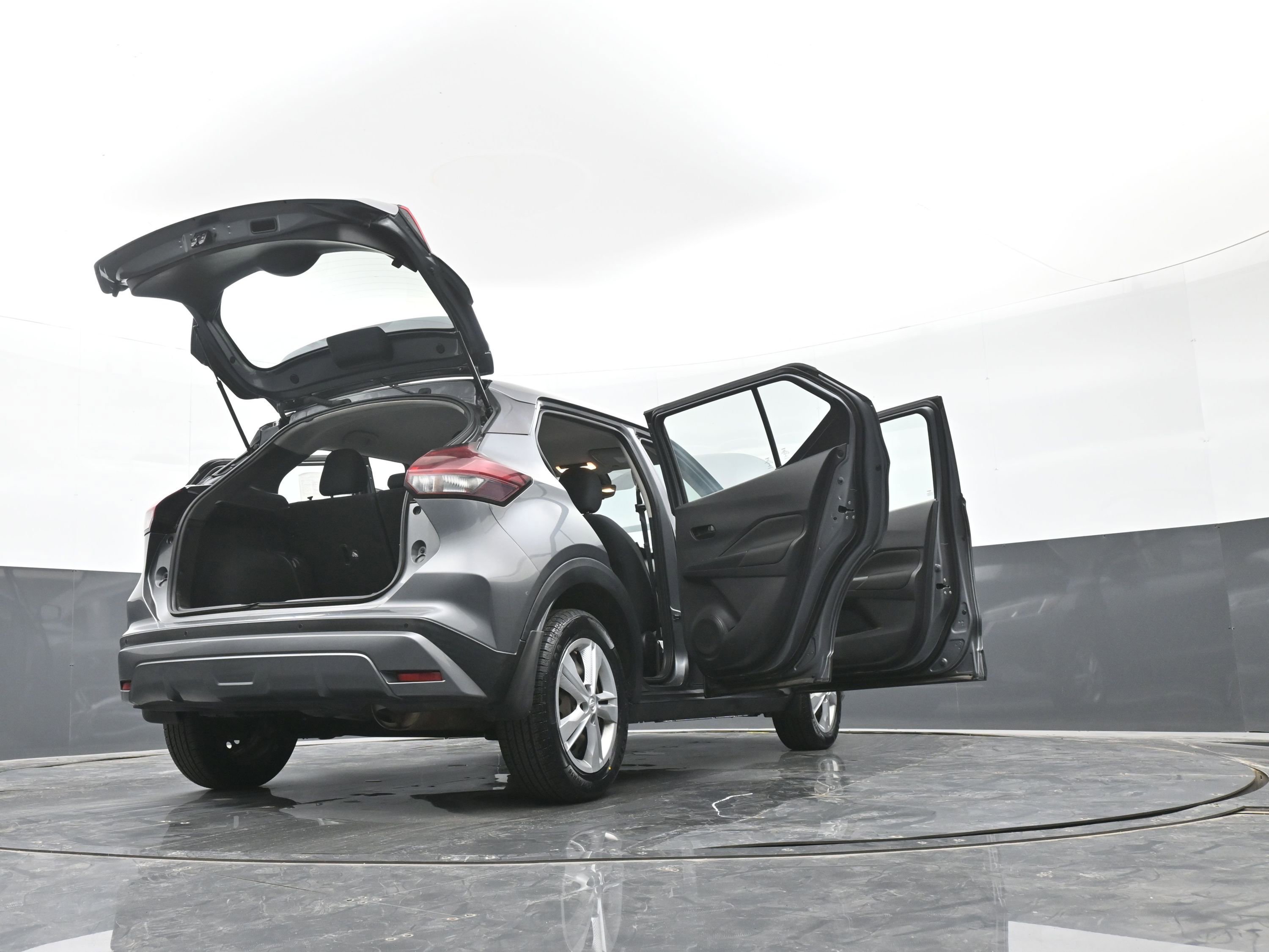 Used 2022 Nissan Kicks S w/ Interior Electronics Package FWD image 49
