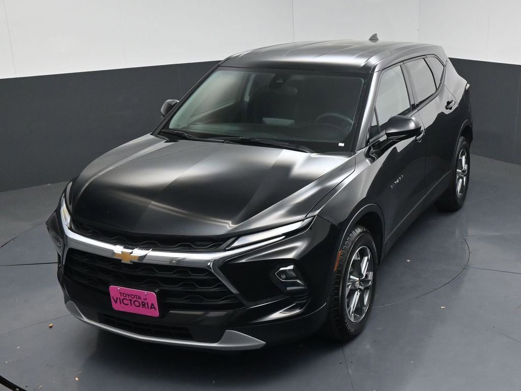 Used 2025 Chevrolet Blazer LT FWD image 17