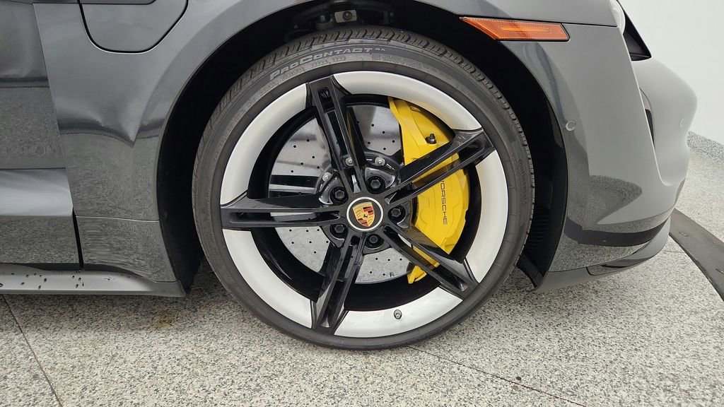 Used 2020 Porsche Taycan Turbo S AWD/4WD image 26