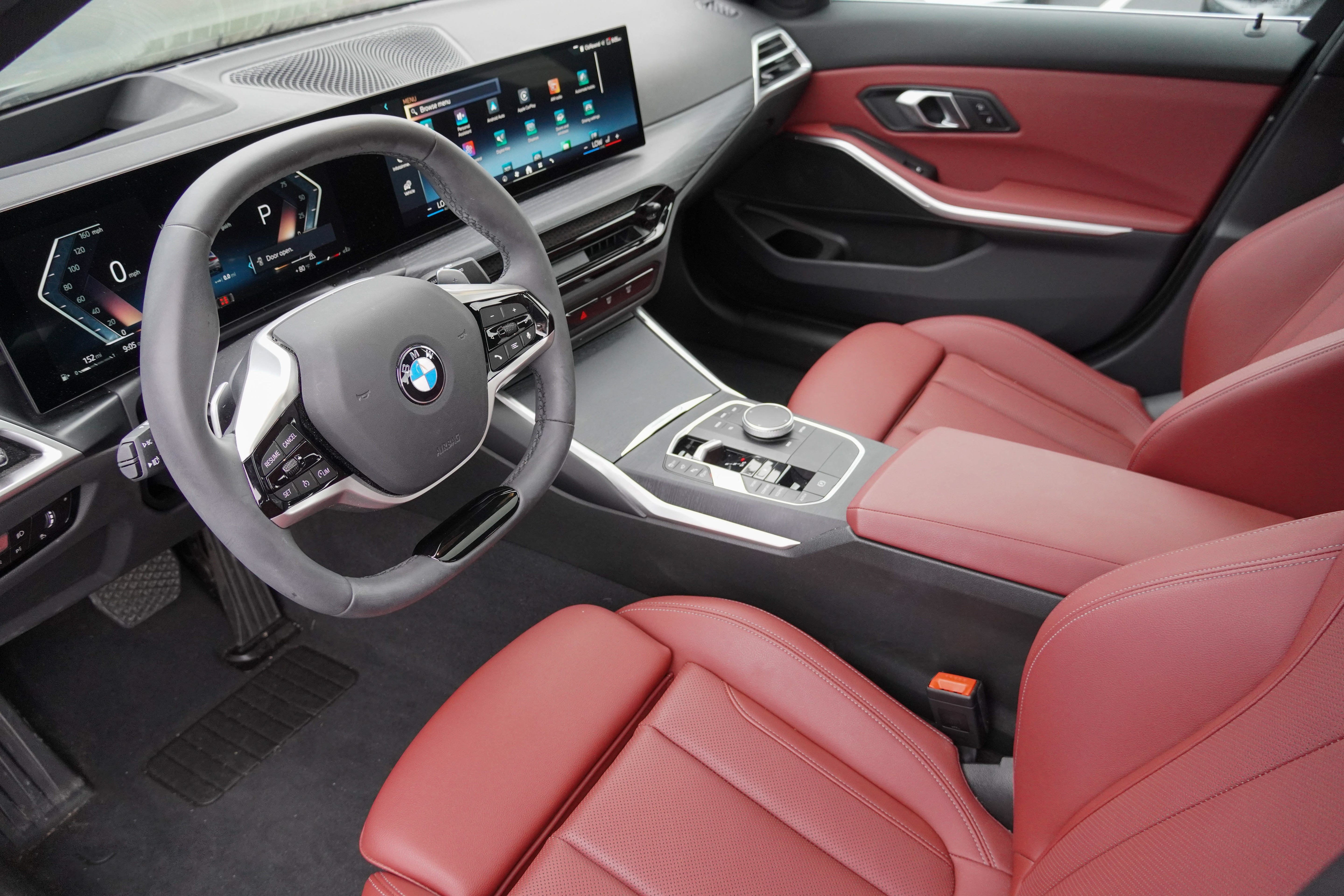 Certified 2025 BMW 330i Sedan RWD image 9