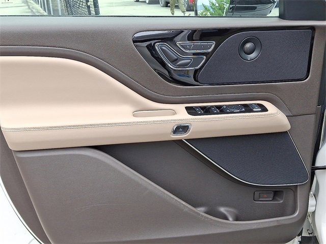 Used 2023 Lincoln Aviator Grand Touring w/ Equipment Group 301A image 12
