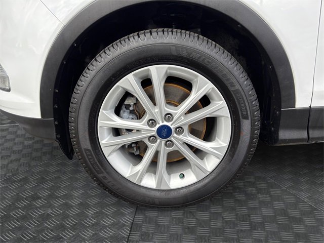 Used 2018 Ford Escape SE w/ SE Sync 3 Package image 14