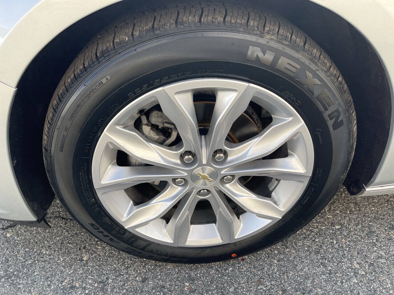 Used 2021 Chevrolet Malibu LT FWD image 26