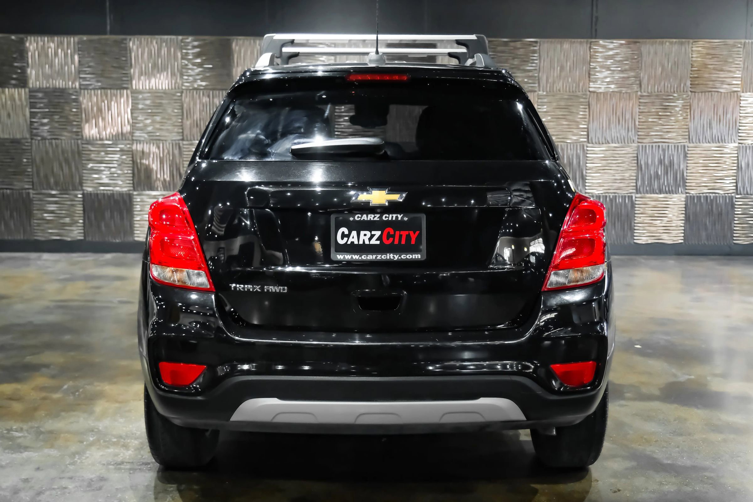 Used 2022 Chevrolet Trax LT w/ LT Convenience Package image 8