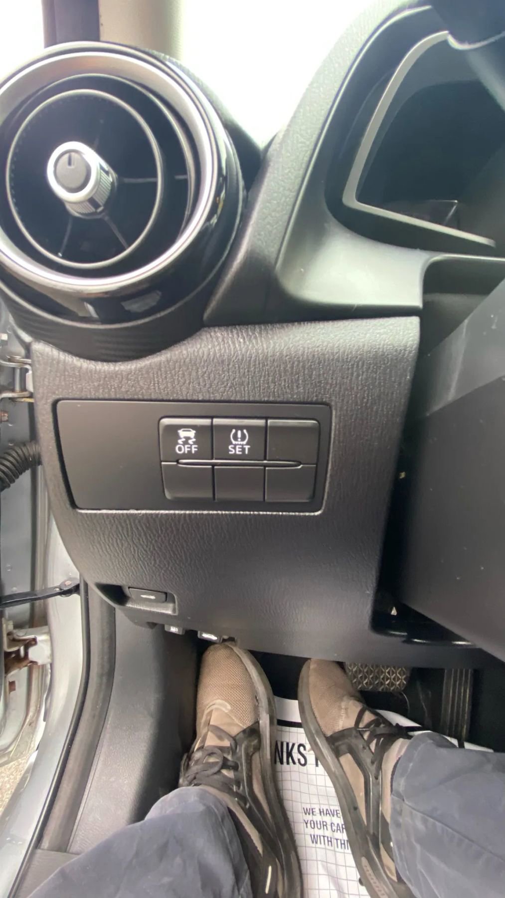 Used 2019 Toyota Yaris LE image 21