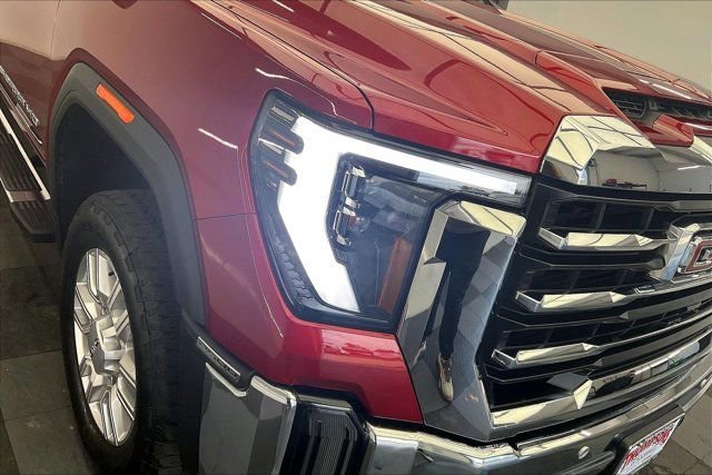 Used 2024 GMC Sierra 2500 SLT w/ SLT Premium Package AWD/4WD image 28