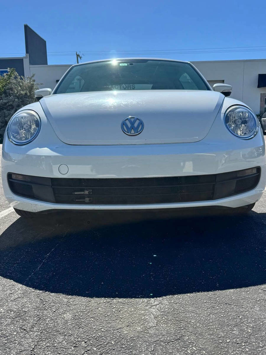 Used 2015 Volkswagen Beetle 1.8T FWD image 2