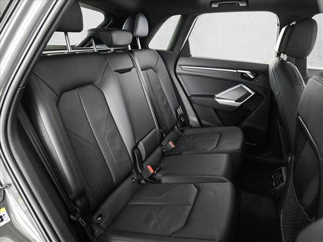 Certified 2025 Audi Q3 2.0T Premium w/ Convenience Package image 21