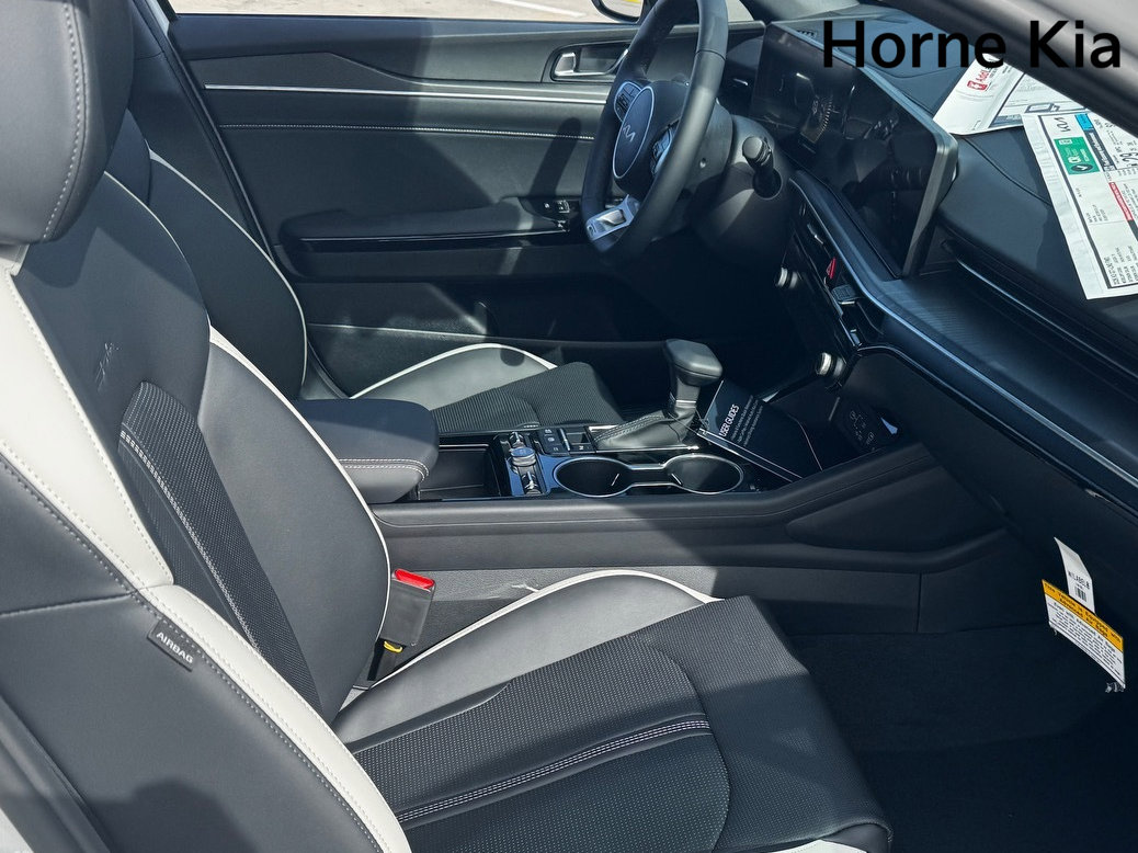 New 2026 Kia K5 GT-Line image 17