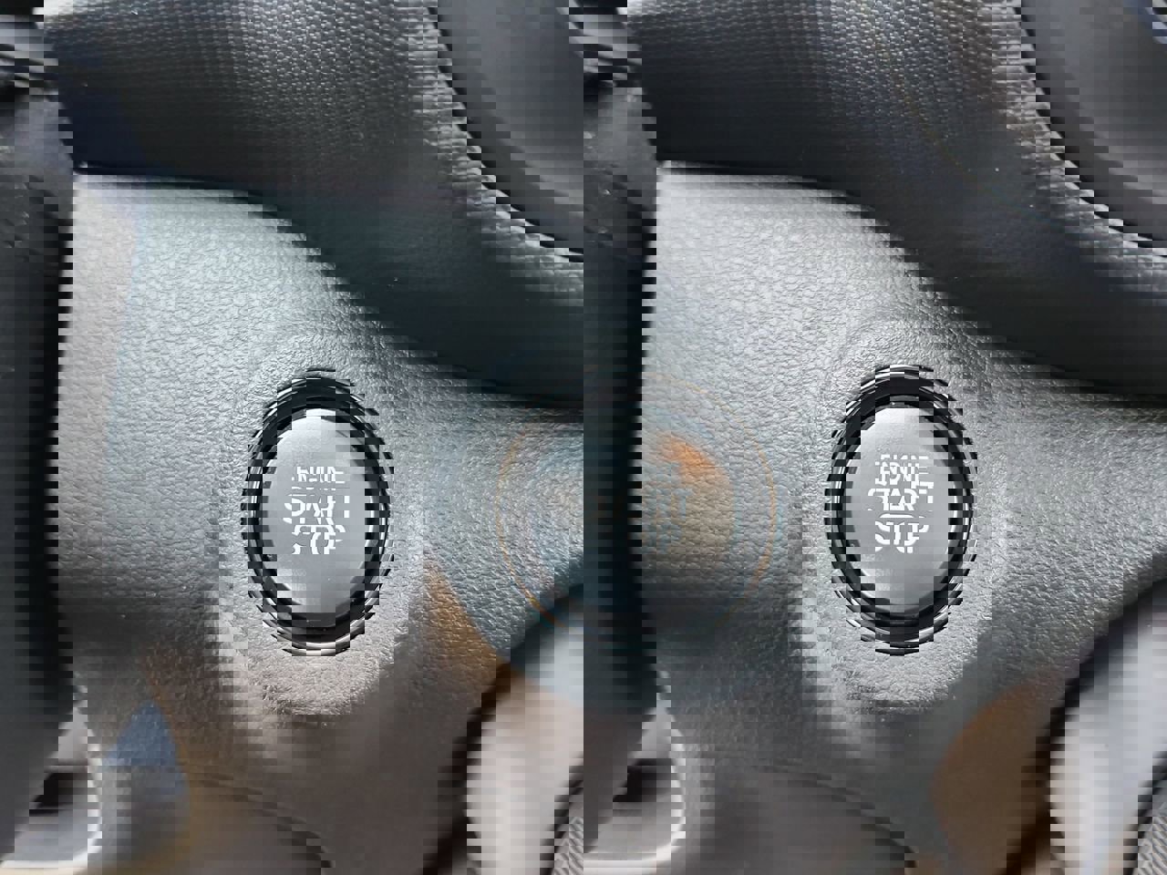 Certified 2026 Hyundai Venue SEL FWD image 29