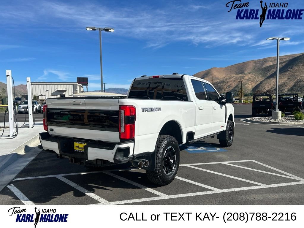 Used 2026 Ford F350 Platinum w/ Tremor Off-Road Package AWD/4WD image 6