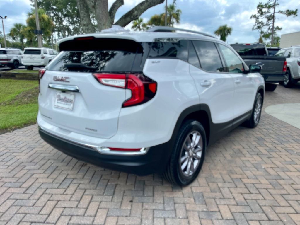 Used 2023 GMC Terrain SLT image 6