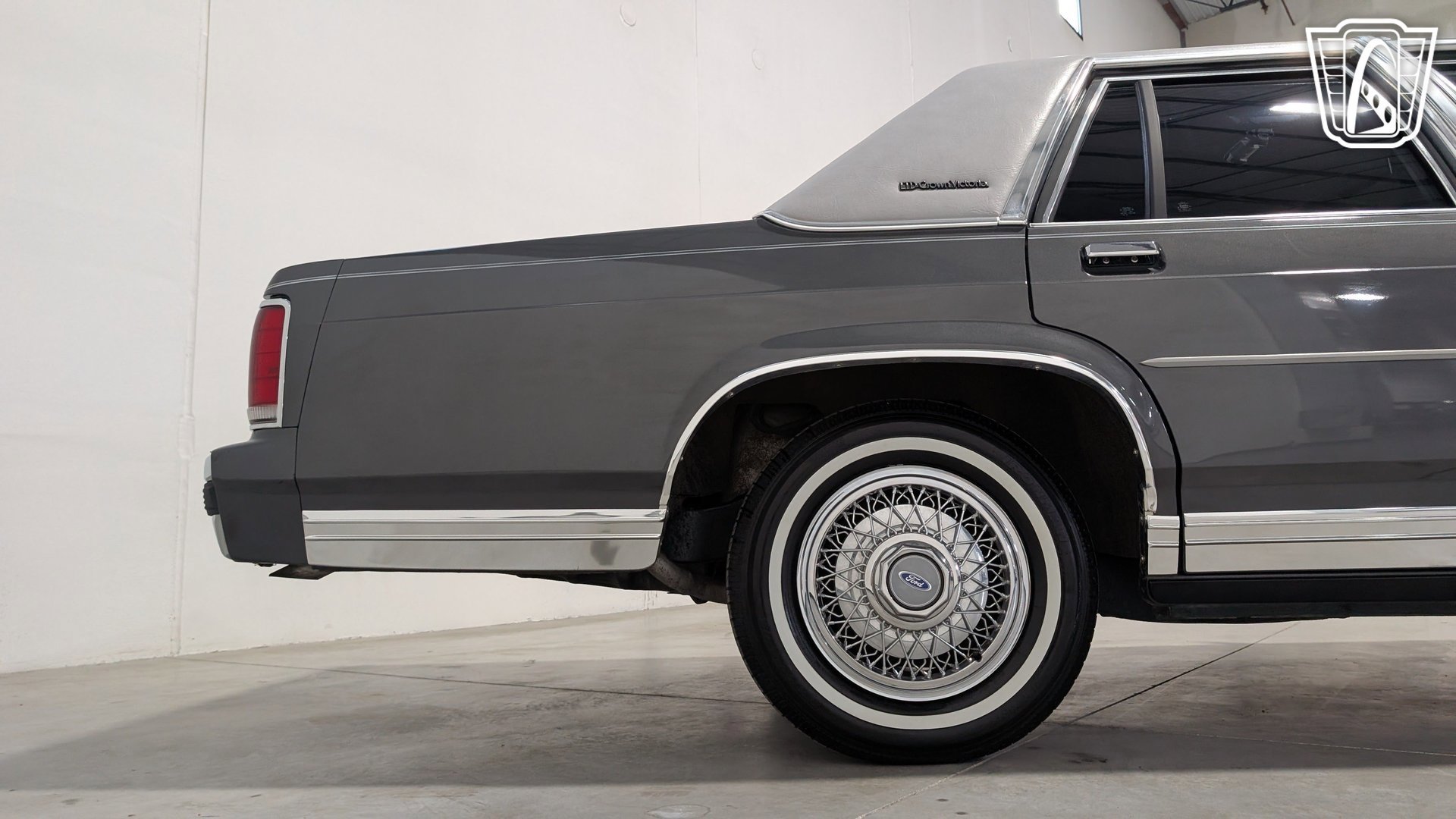 Used 1988 Ford LTD Crown Victoria RWD image 37