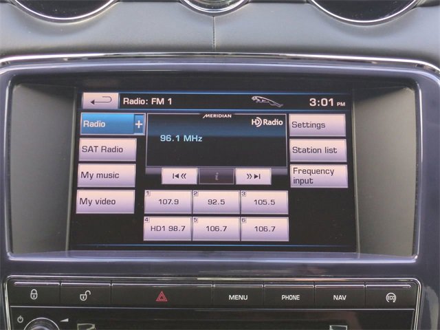 Used 2013 Jaguar XJ L Portfolio image 17