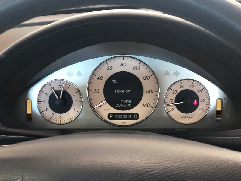 Used 2008 Mercedes-Benz E 350 Sedan image 15