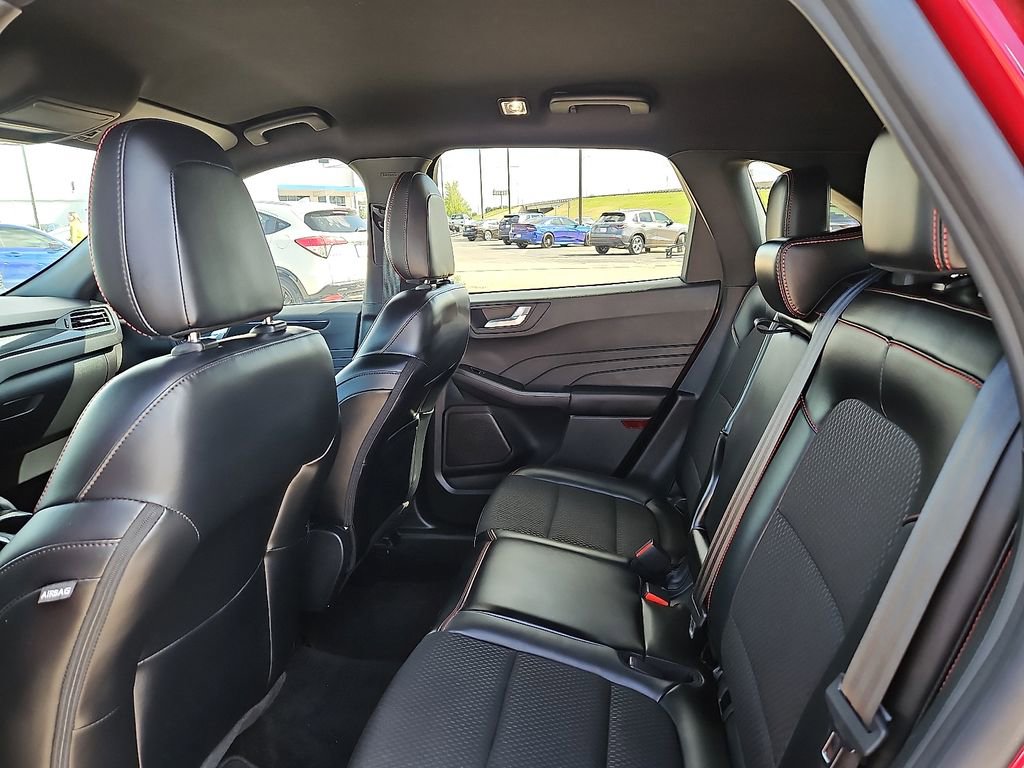 Used 2025 Ford Escape ST-Line w/ Tech Pack #1 image 16