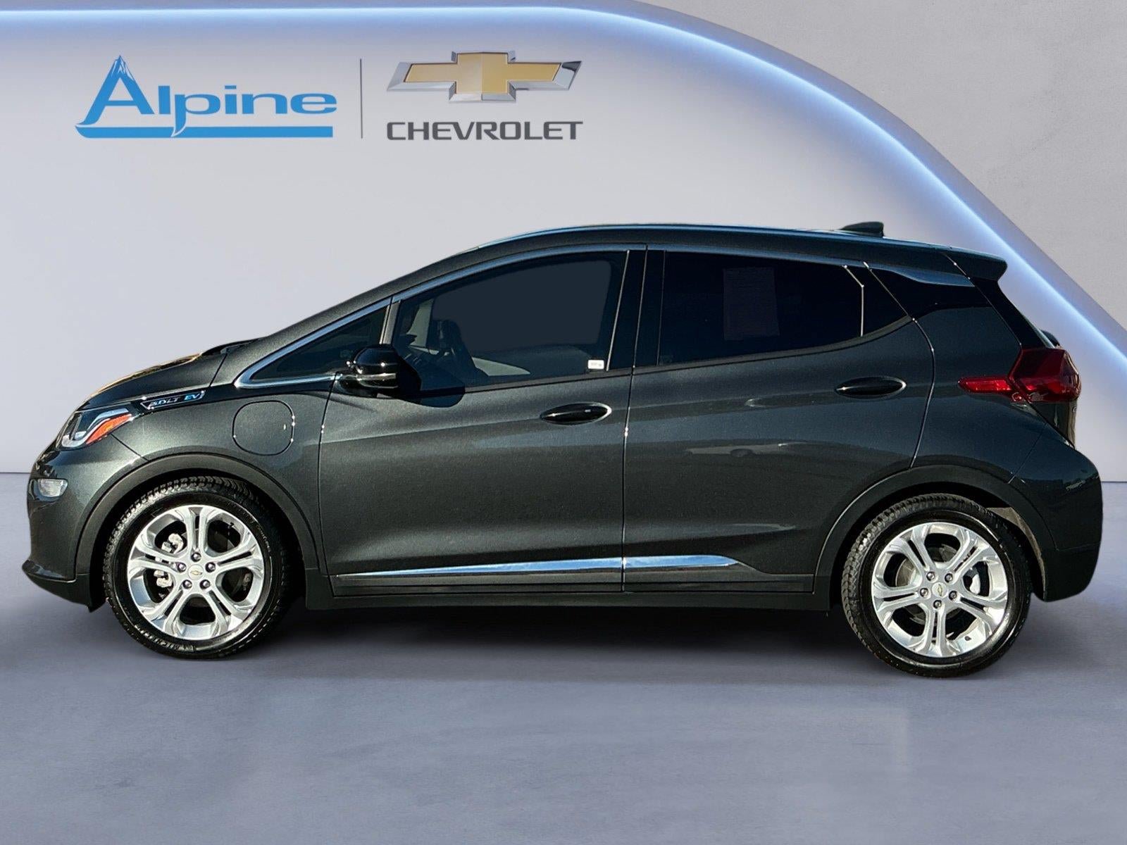 Used 2021 Chevrolet Bolt LT FWD image 2