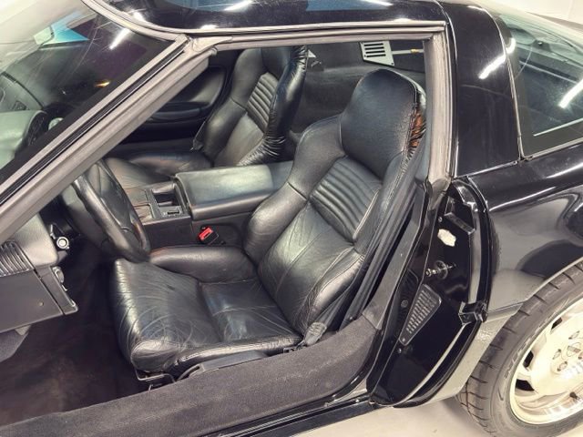 Used 1995 Chevrolet Corvette Coupe RWD image 26