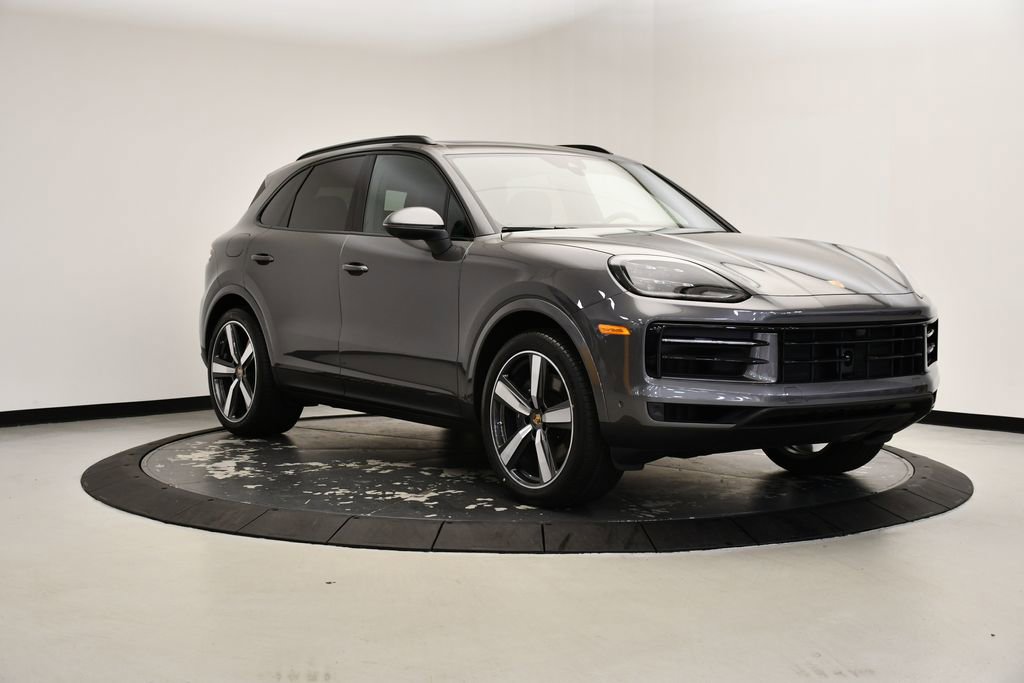 Certified 2025 Porsche Cayenne image 9