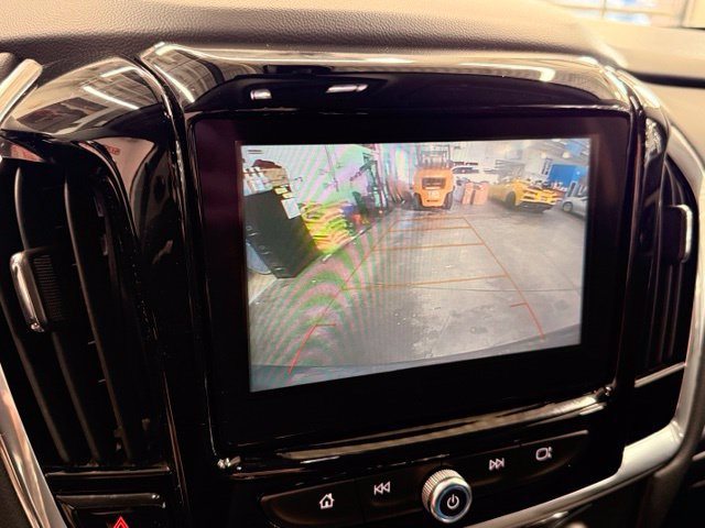 Used 2019 Chevrolet Traverse LT FWD image 11