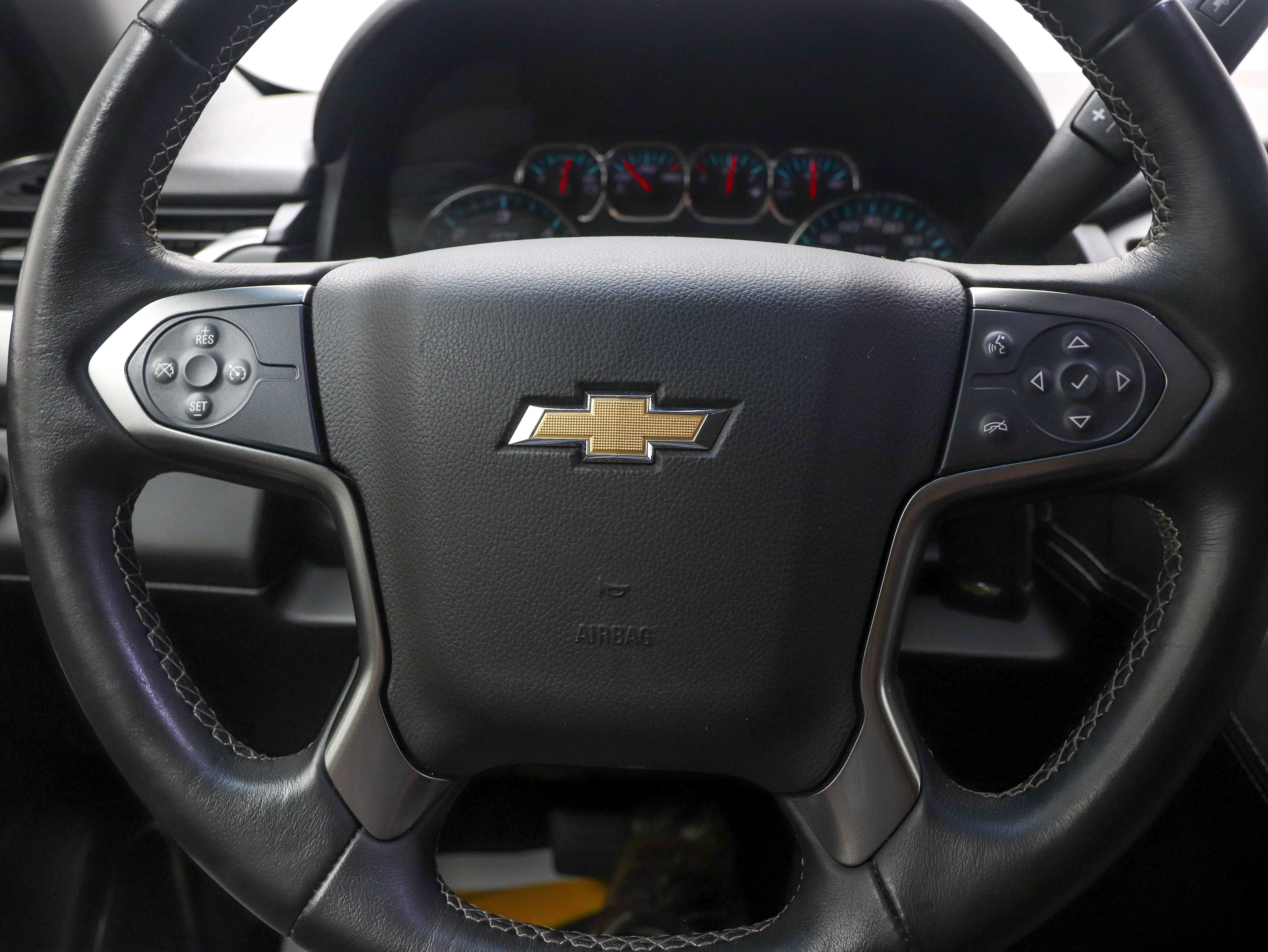 Used 2016 Chevrolet Suburban LS AWD/4WD image 23
