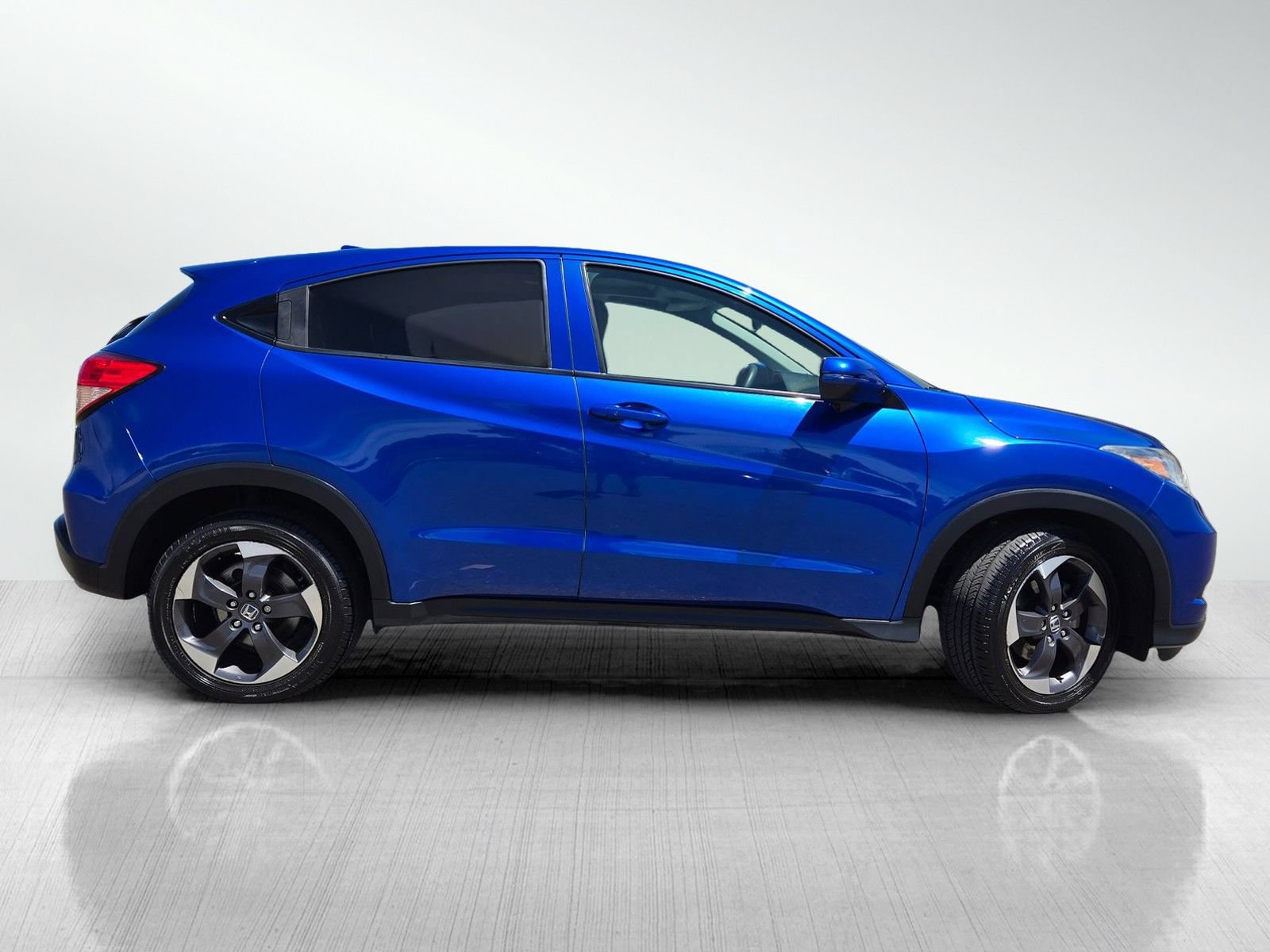 Used 2018 Honda HR-V EX image 3