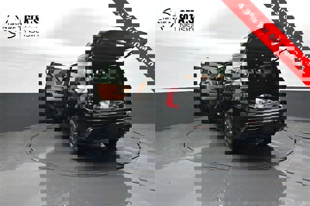 New 2025 Nissan Armada SL w/ Captain's Chari Seat Package image 47