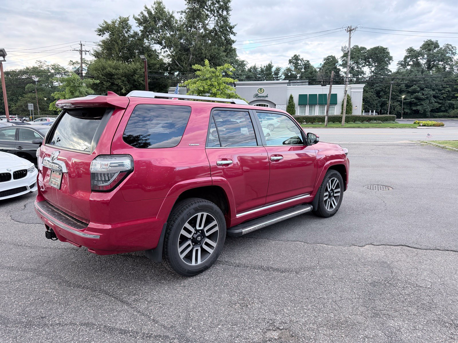 Used 2017 Toyota 4Runner Limited AWD/4WD image 5