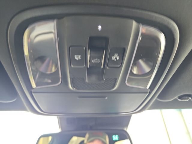 Used 2021 Kia Stinger GT2 image 23