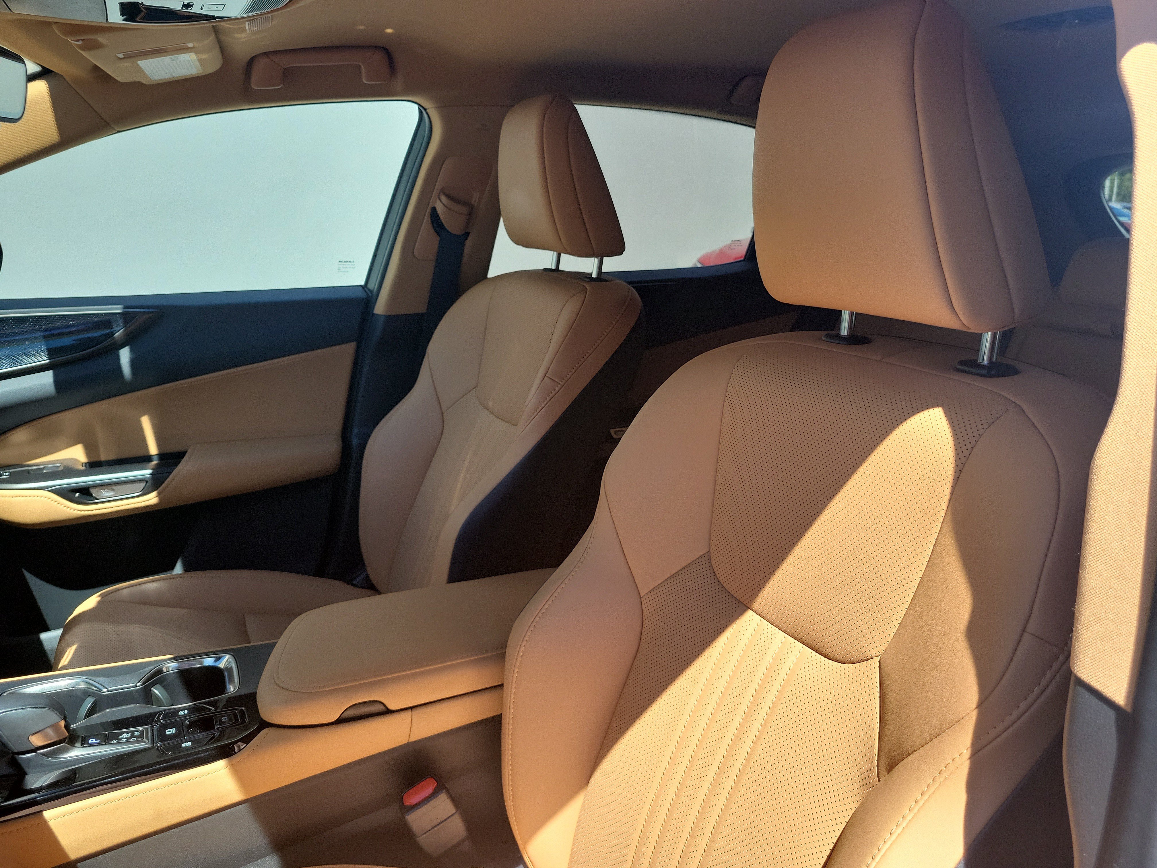Used 2025 Lexus NX 250 FWD w/ Accessory Package (K3) image 21