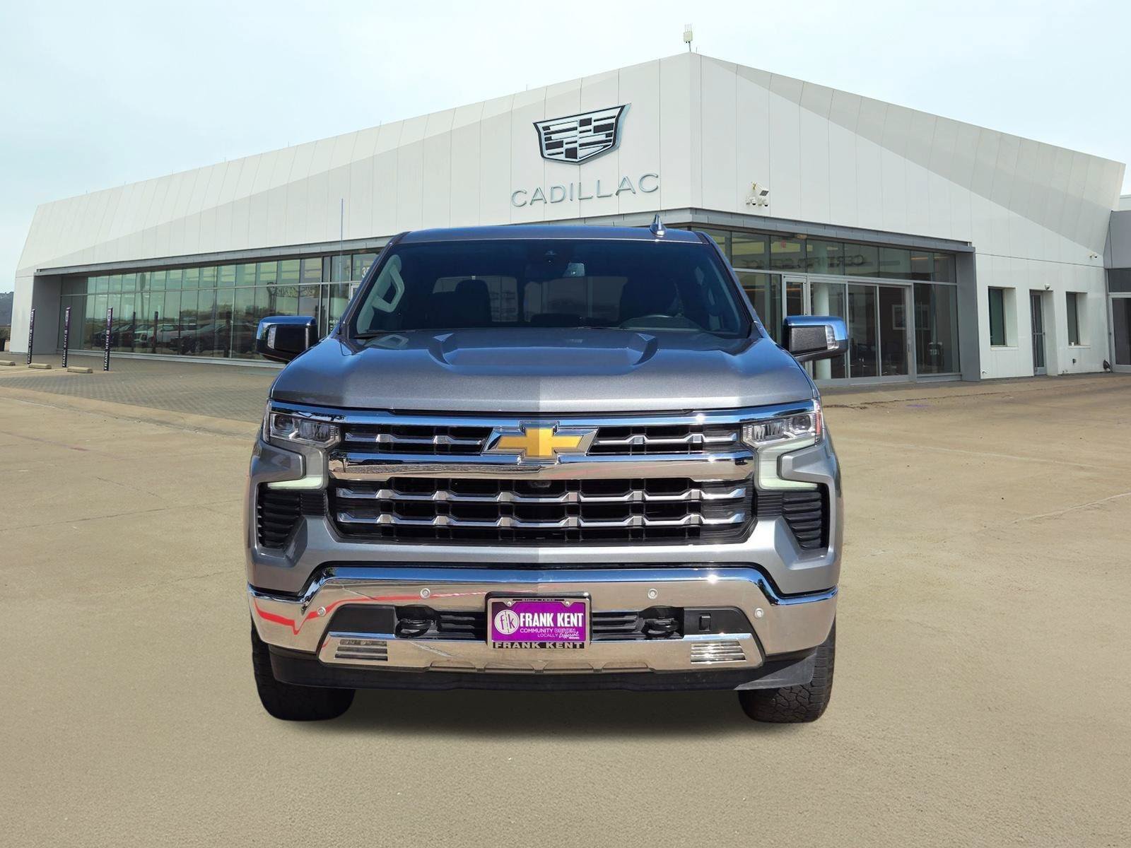 Used 2024 Chevrolet Silverado 1500 LTZ AWD/4WD image 2