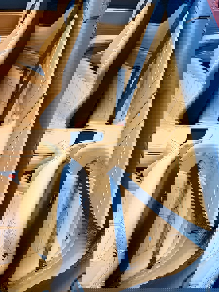 Used 2017 Ferrari California T image 27