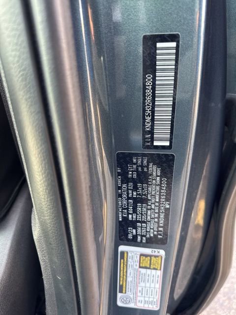 Used 2024 Kia Carnival SX Prestige FWD image 35