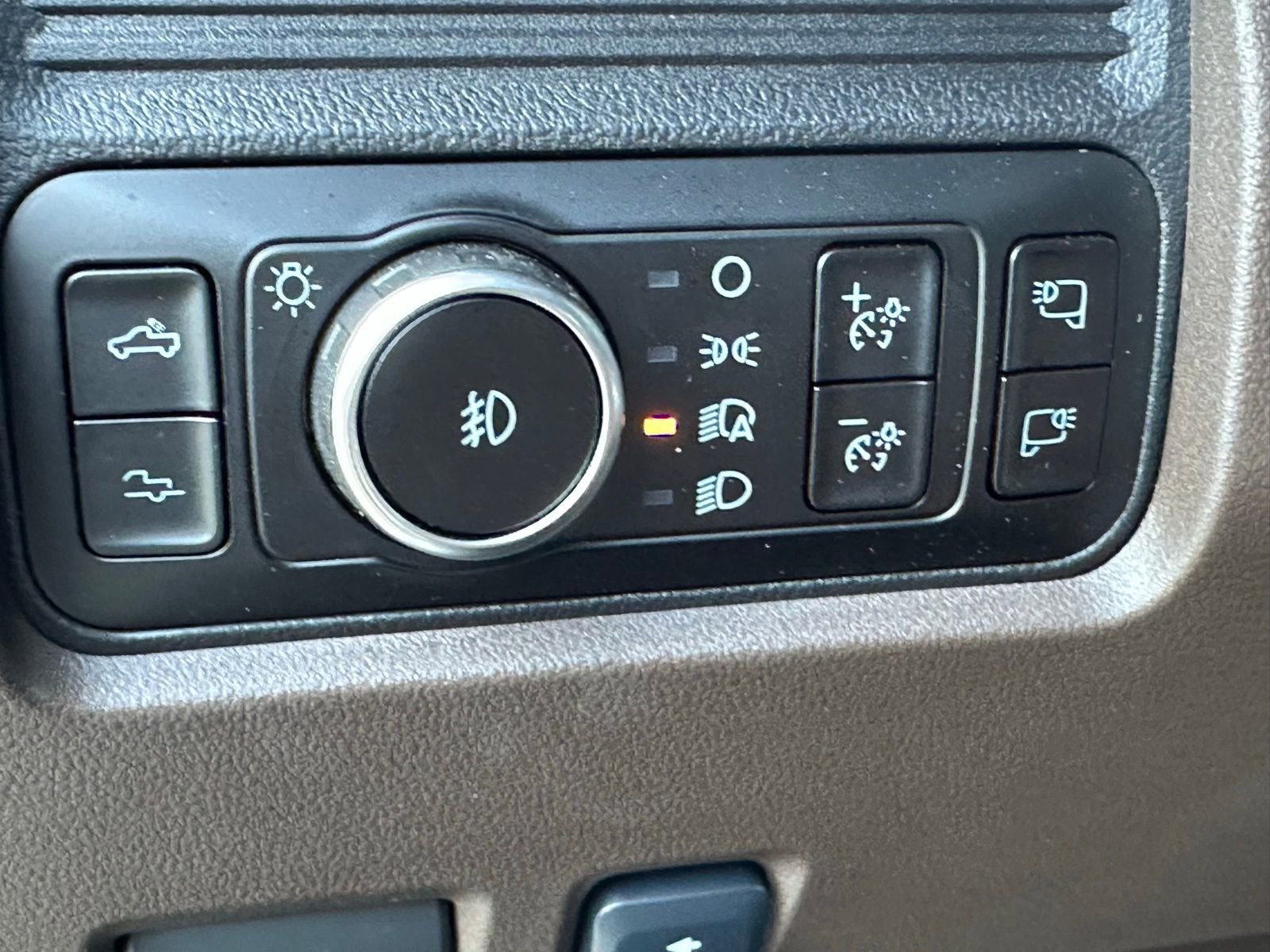 New 2025 Ford F250 King Ranch w/ Chrome Package image 18