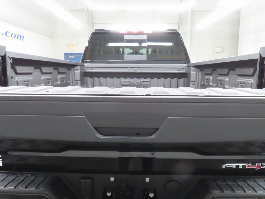 Used 2025 GMC Sierra 2500 AT4X image 41