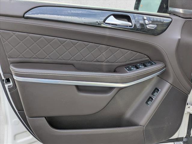Used 2018 Mercedes-Benz GLS 550 4MATIC image 19